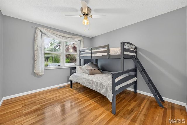 13247 Delft Drive, St Louis, MO 63146