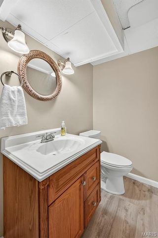 13247 Delft Drive, St Louis, MO 63146