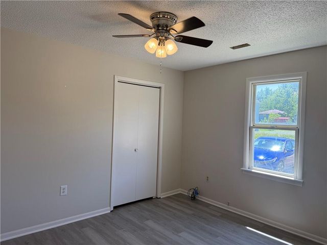1100 Colonial Drive, Lathrop, MO 64465