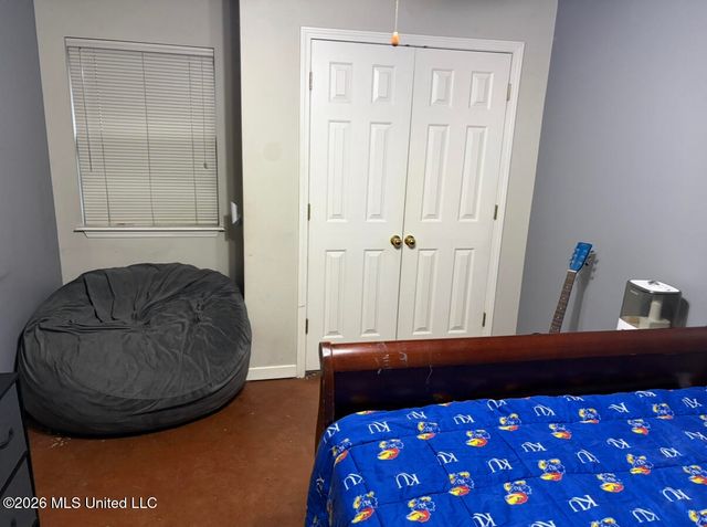 327 Cascades Circle, Clinton, MS 39056