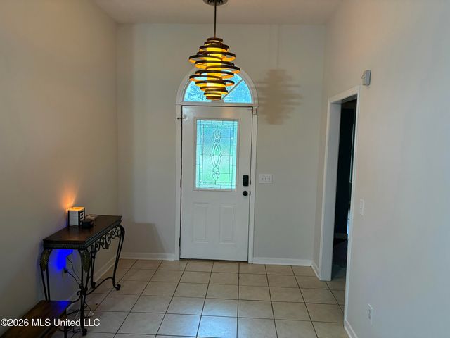 327 Cascades Circle, Clinton, MS 39056