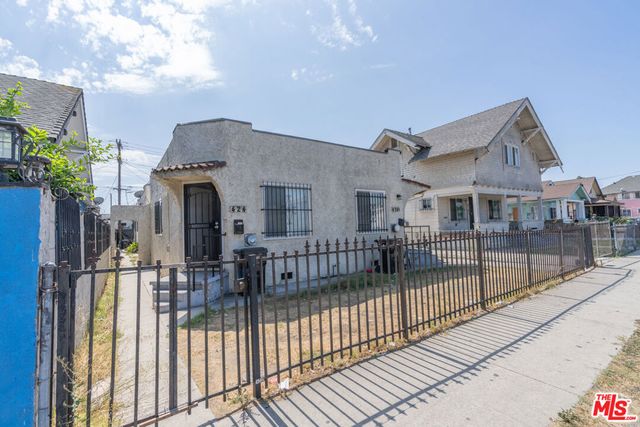 424 W Gage Avenue, Los Angeles, CA 90003