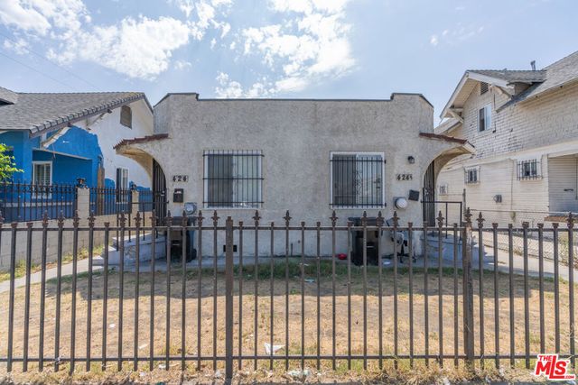 424 W Gage Avenue, Los Angeles, CA 90003