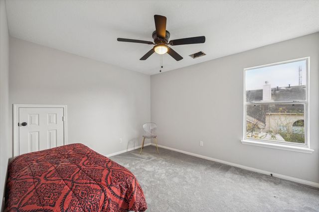 11306 Avon Place, Houston, TX 77066