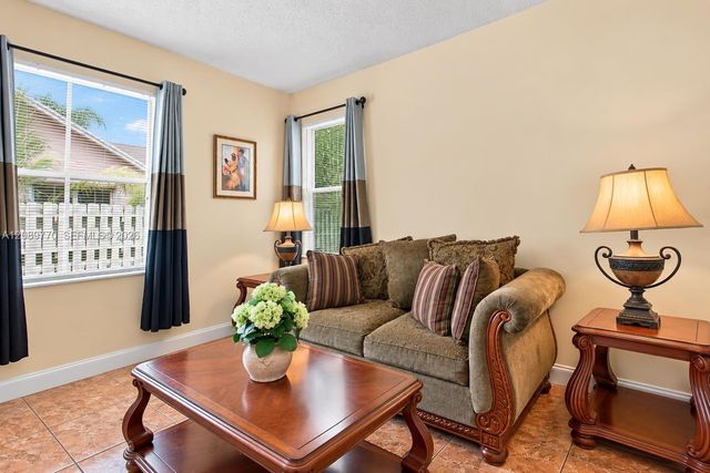 10251 NW 3rd Street, Pembroke Pines, FL 33026