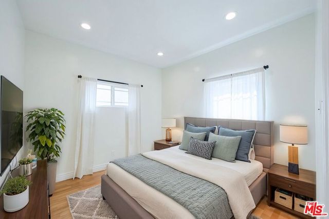 6110 N De Longpre Avenue 3, Los Angeles, CA 90028