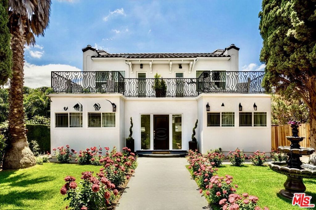 6110 N De Longpre Avenue 3, Los Angeles, CA 90028