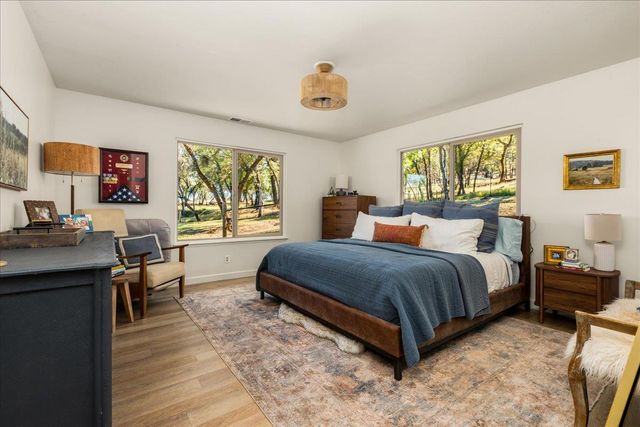 10411 Rough And Ready Rd, Rough And Ready, CA 95975