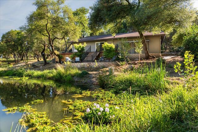 10411 Rough And Ready Rd, Rough And Ready, CA 95975