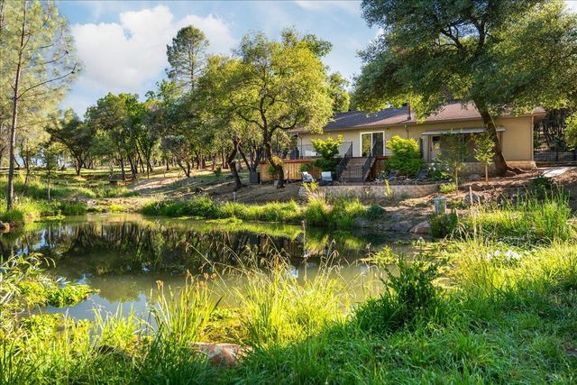 10411 Rough And Ready Rd, Rough And Ready, CA 95975