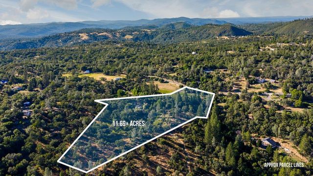 10411 Rough And Ready Rd, Rough And Ready, CA 95975