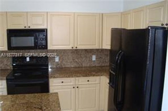 7733 NW 17th Court, Pembroke Pines, FL 33024