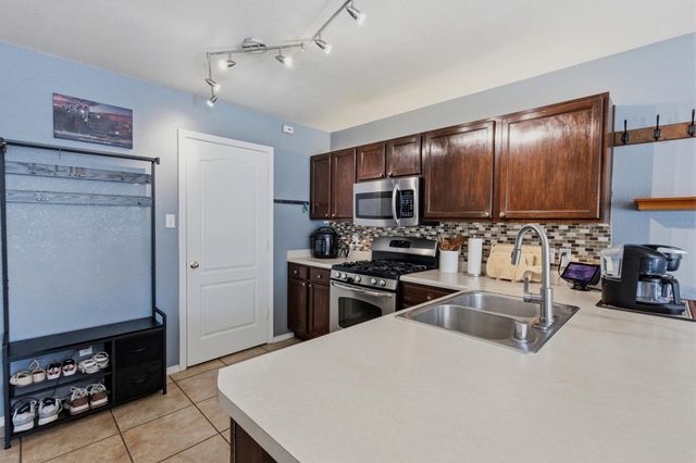 10340 Calle Hermosa Place NW, Albuquerque, NM 87114
