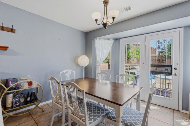 10340 Calle Hermosa Place NW, Albuquerque, NM 87114