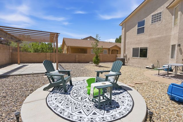 10340 Calle Hermosa Place NW, Albuquerque, NM 87114