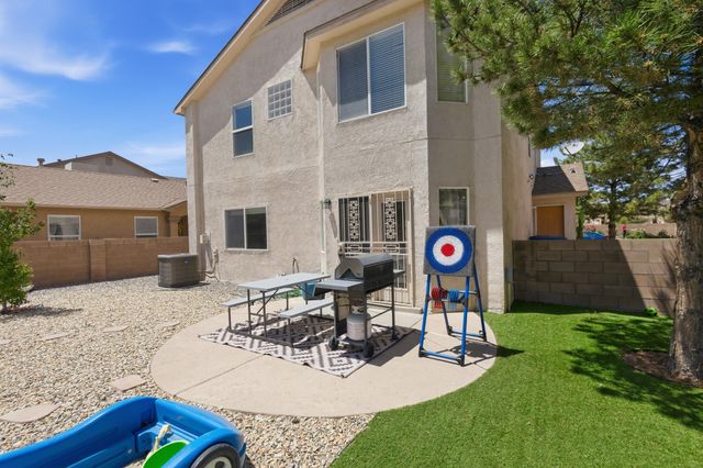 10340 Calle Hermosa Place NW, Albuquerque, NM 87114