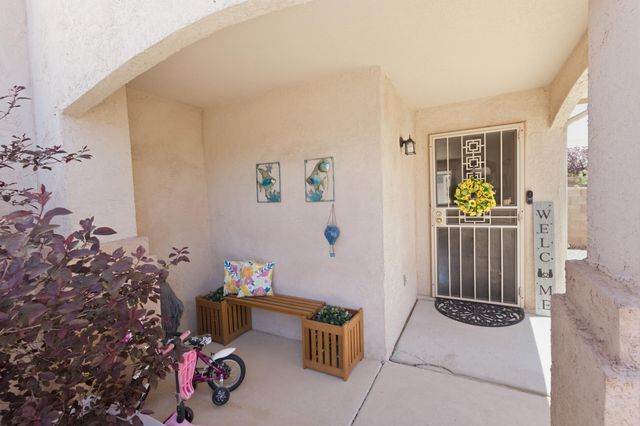 10340 Calle Hermosa Place NW, Albuquerque, NM 87114