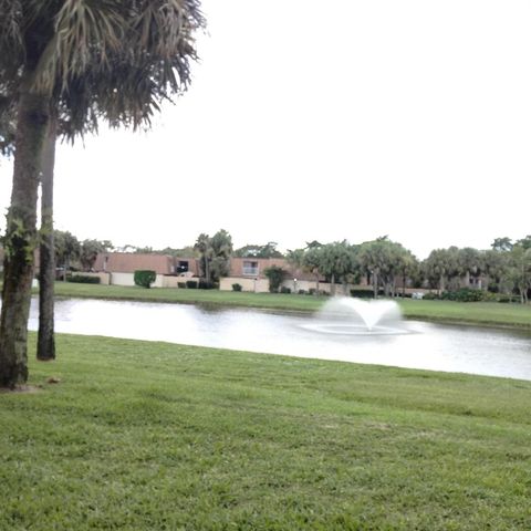729 Mill Valley Place, West Palm Beach, FL 33409