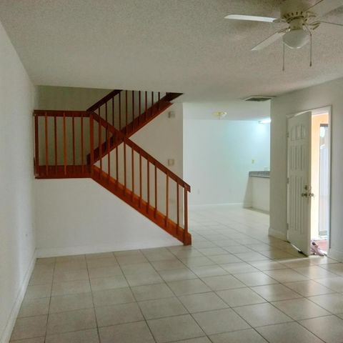 729 Mill Valley Place, West Palm Beach, FL 33409