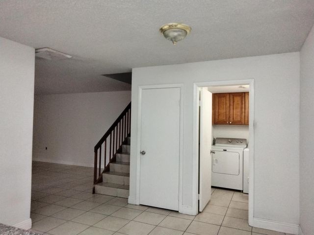 729 Mill Valley Place, West Palm Beach, FL 33409