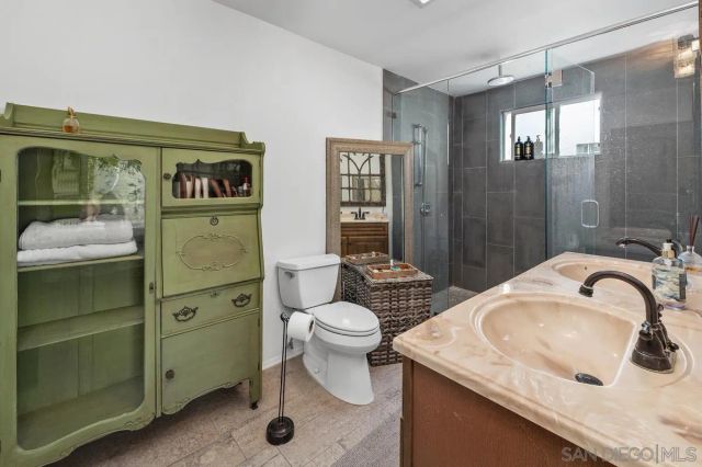 2303 Wilbur Ave, San Diego, CA 92109