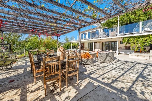 2303 Wilbur Ave, San Diego, CA 92109