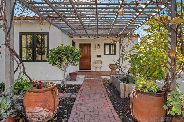 2303 Wilbur Ave, San Diego, CA 92109
