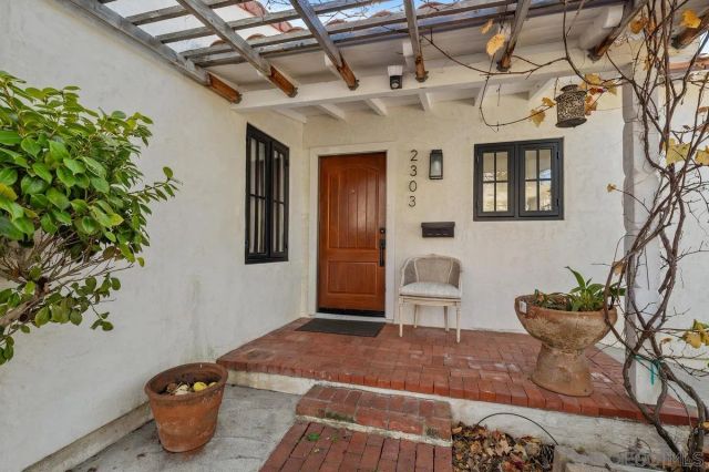 2303 Wilbur Ave, San Diego, CA 92109
