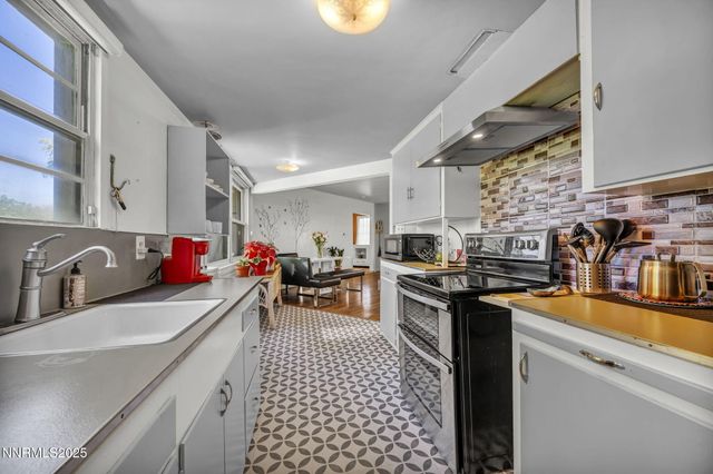 125 Greenridge Drive, Reno, NV 89509