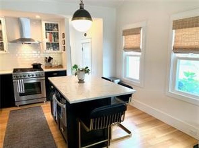 11 Eustis Avenue, Newport, RI 02840