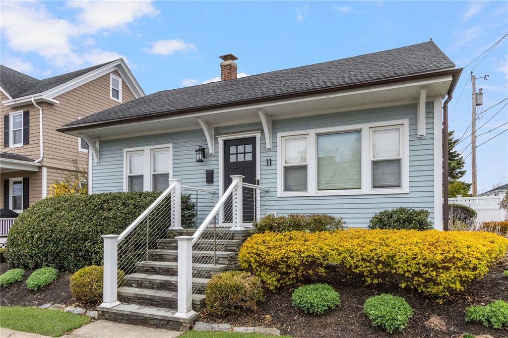 11 Eustis Avenue, Newport, RI 02840