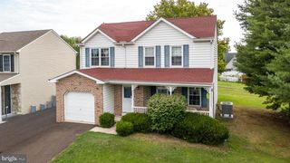 2111 BARLEY DR, Quakertown, PA 18951
