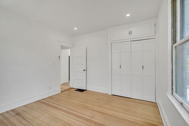 25 Magoun St 3, Cambridge, MA 02140