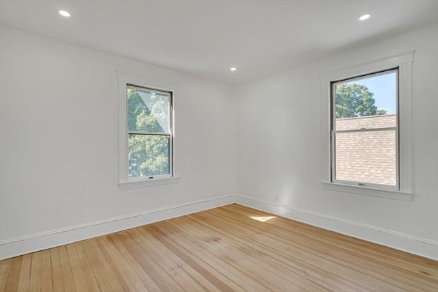 25 Magoun St 3, Cambridge, MA 02140