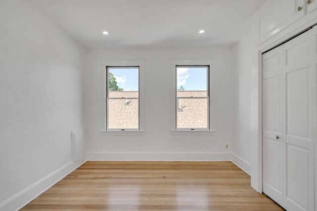 25 Magoun St 3, Cambridge, MA 02140