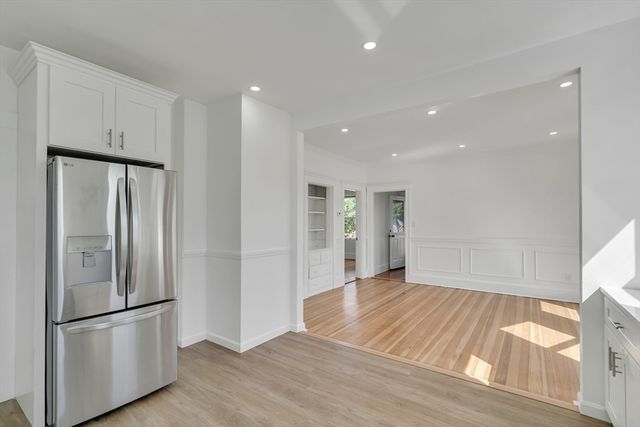 25 Magoun St 3, Cambridge, MA 02140