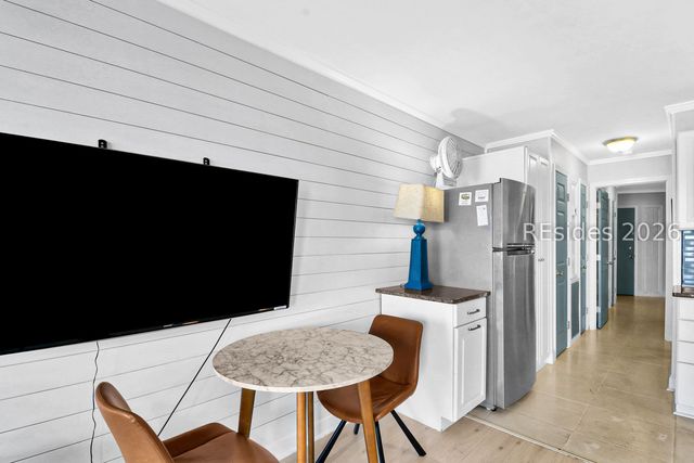 40 Folly Field Rd Apt B317, Hilton Head Island, SC 29928