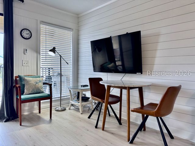 40 Folly Field Rd Apt B317, Hilton Head Island, SC 29928