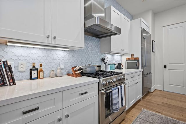 2505 Dorrington E, Houston, TX 77030