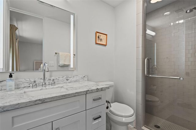 2505 Dorrington E, Houston, TX 77030