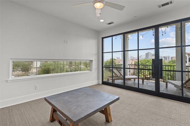 2505 Dorrington E, Houston, TX 77030