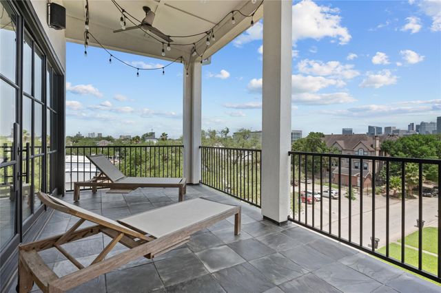2505 Dorrington E, Houston, TX 77030