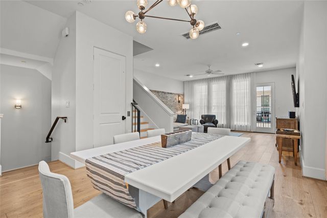 2505 Dorrington E, Houston, TX 77030