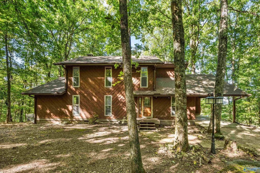 274 Hillside Road, Huntsville, AL 35811