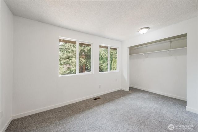 5905 147th Street SW, Edmonds, WA 98026