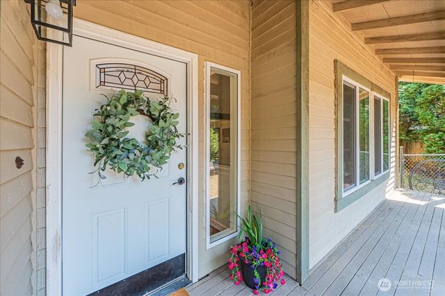 5905 147th Street SW, Edmonds, WA 98026