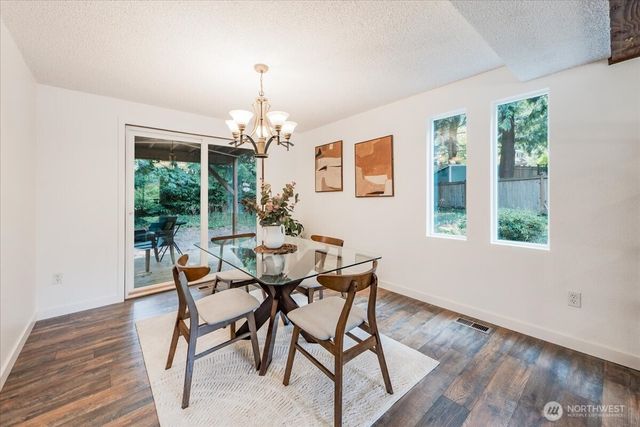 5905 147th Street SW, Edmonds, WA 98026