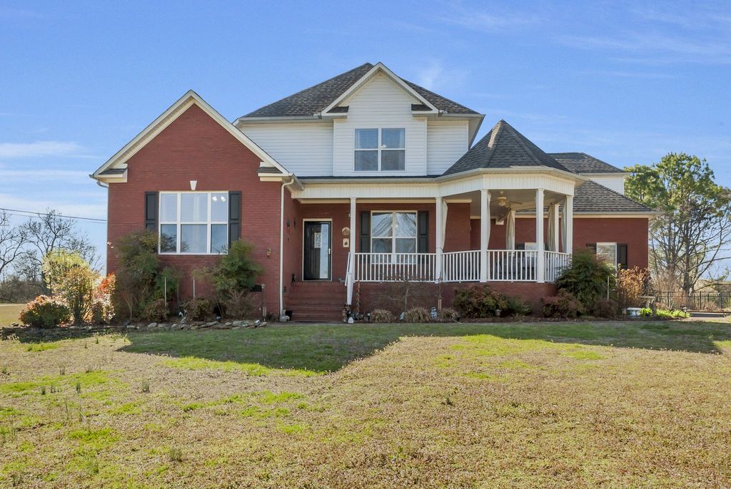 973 Rip Steele Rd, Columbia, TN 38401