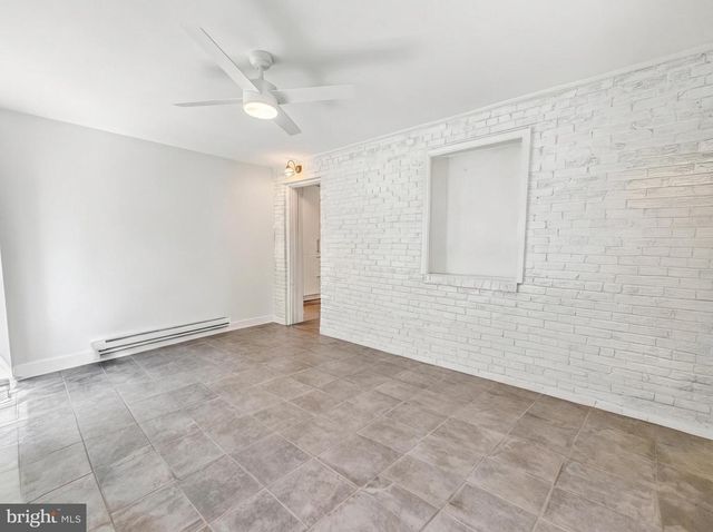 2411 RIVERVIEW TER, Alexandria, VA 22303