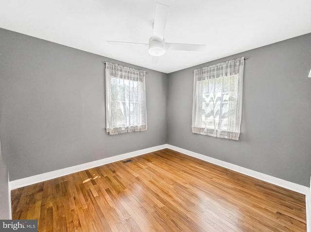 2411 RIVERVIEW TER, Alexandria, VA 22303